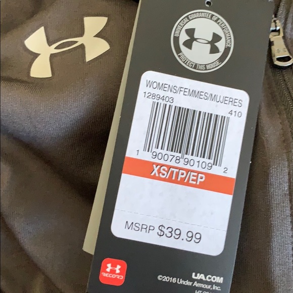 Under Armour 1/2 Zip Shirt - Picture 6 of 6